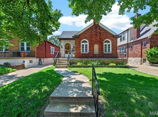 3990 Bowen St, Saint Louis, MO 63116