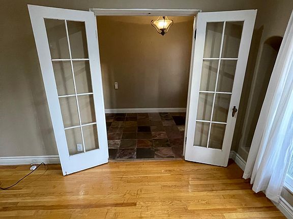 2nd image of 1147 6th St APT 202