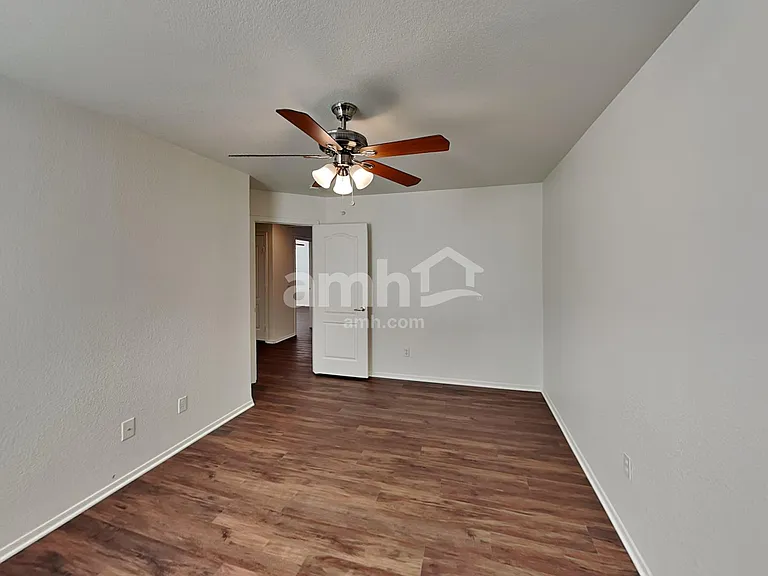 780 E Cowboy Cove Trl — Photo 16