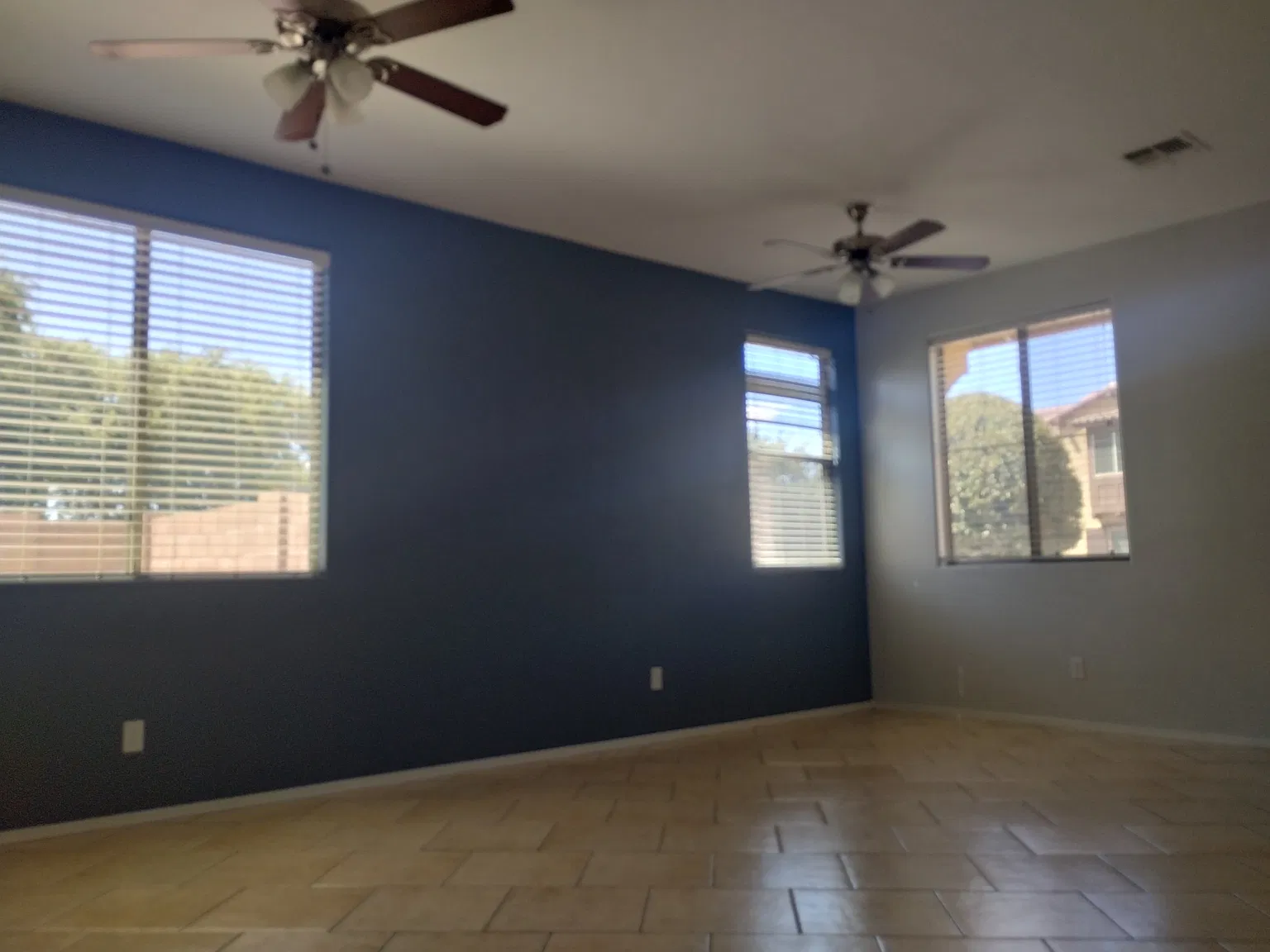 3 bed, 1230 sqft, $1,900 — Photo 4
