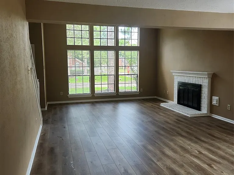 14562 Oak Chase Dr — Photo 5
