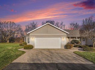 95 Oakwood Dr, Coldwater, MI 49036