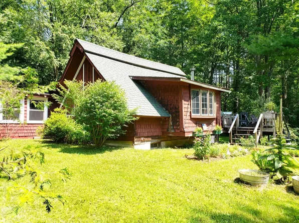 11 Taft Rd, Chester, MA 01011