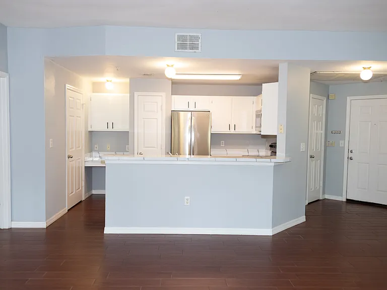 2025 Erving Cir #4207 — Photo 44