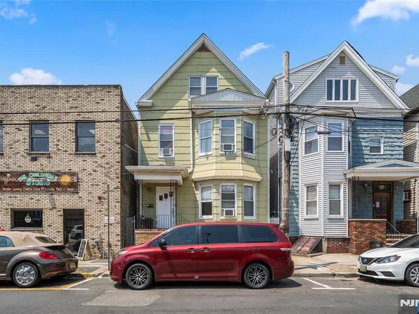 104 N 5th St, Harrison, NJ 07029