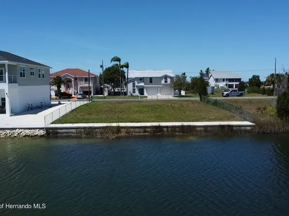 3324 Scarlet Sage Dr, Hernando Beach, FL 34607