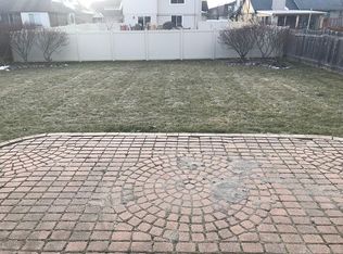 23222 Westwood Dr, Brownstown Township, MI 48183