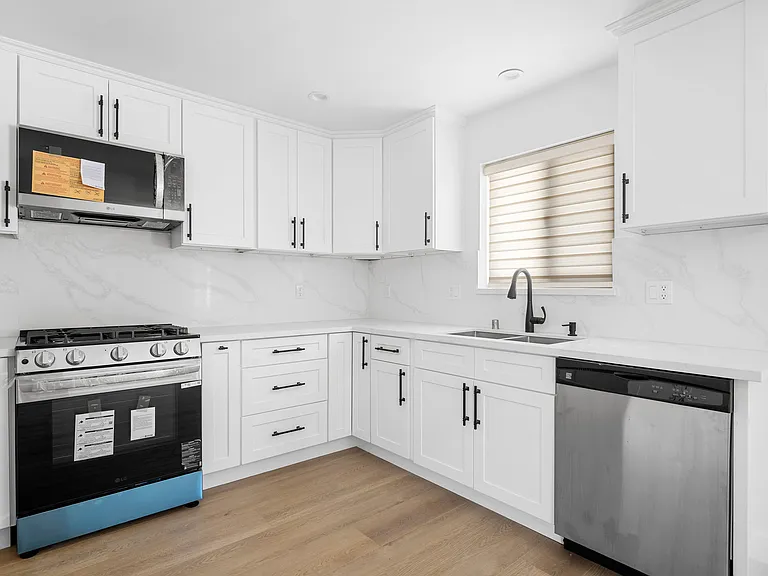 7610 Machrea St #10 — Photo 9