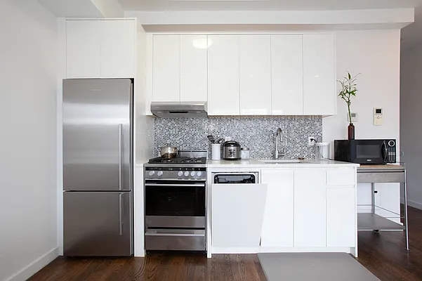 Rented by Corcoran | media 20