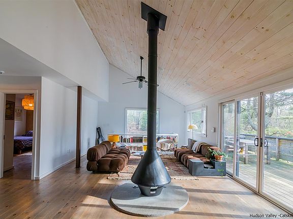 5th image of 91 Serenity Dr