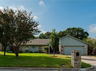 709 Toni Dr, Hurst, TX 76054