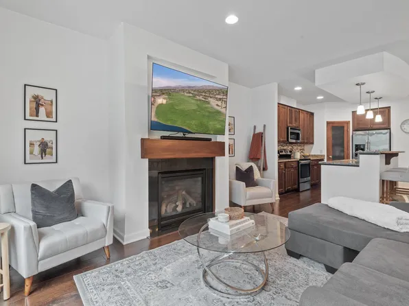 371 Valley Cmns, Hudson, WI 54016