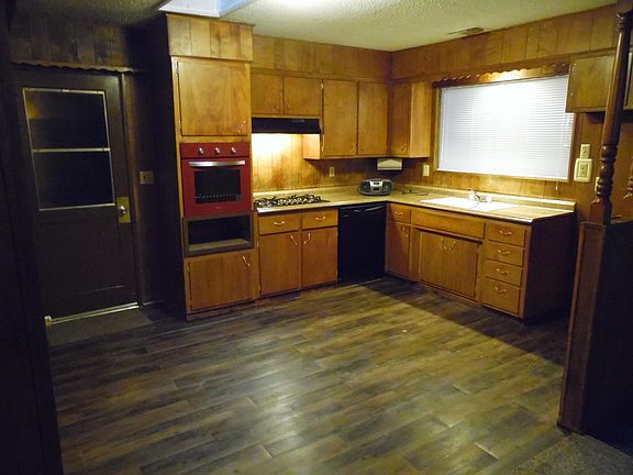 5th image of 22858 Forest Dr