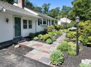 70 Alda Dr, Poughkeepsie, NY 12603
