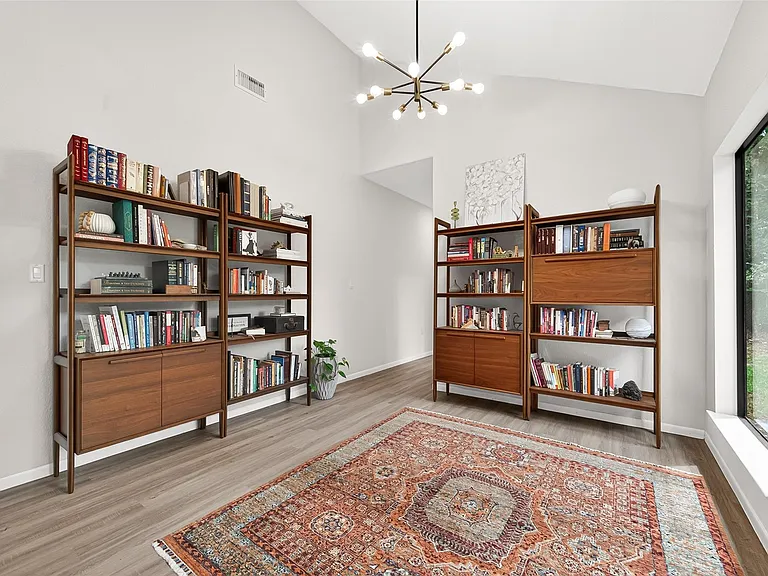 41 Creek Forest Ln — Photo 18