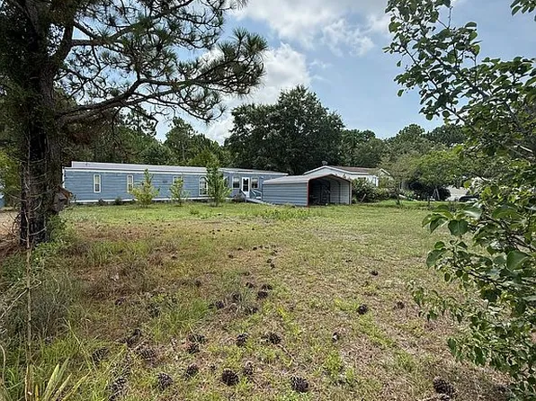 4690 W Trace Dr SE, Southport, NC 28461