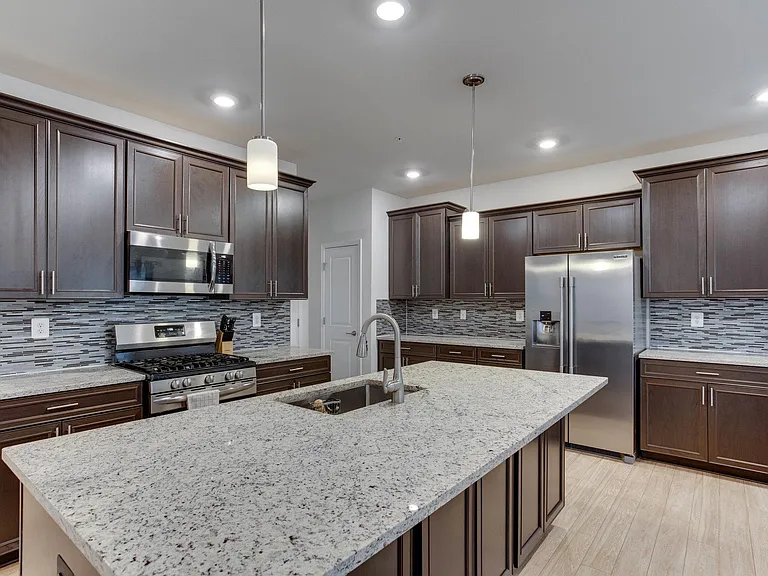 1295 Orchid Rd — Photo 5