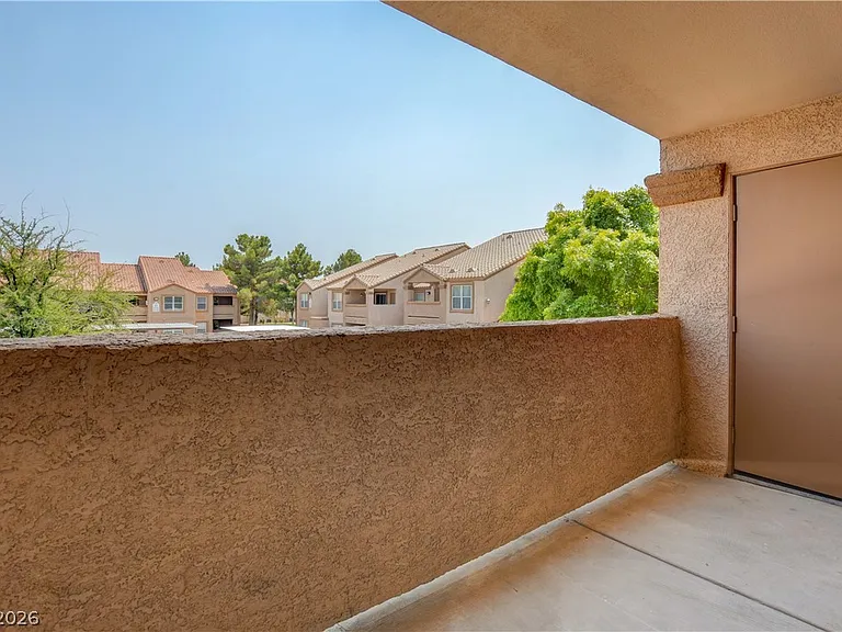 1150 N Buffalo Dr #2033 — Photo 28