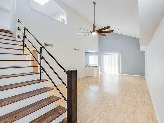 2nd image of 10240 Valle Rubio Dr