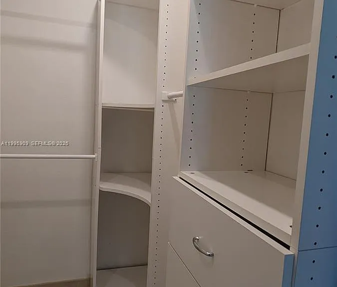 460 Lakeview Dr #4 — Photo 11