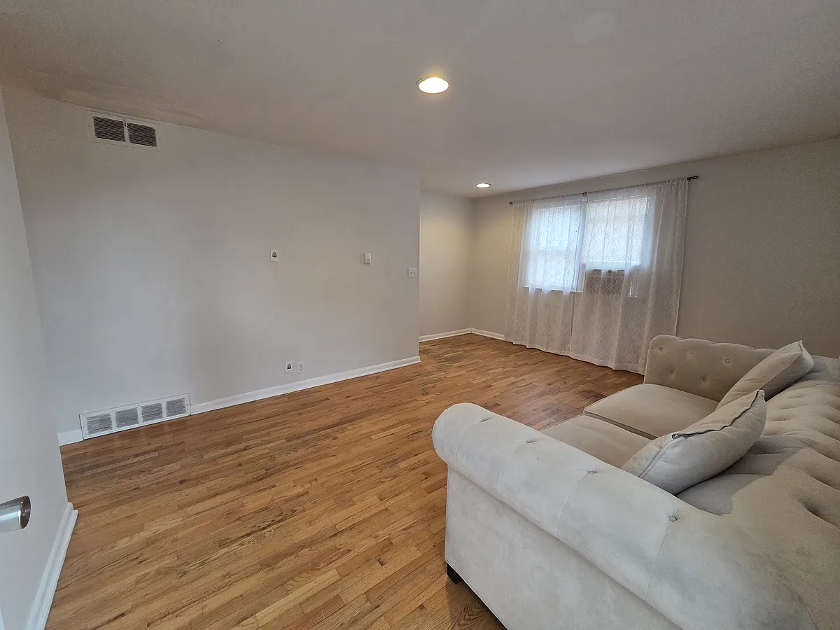 Building Photo - 3461 W 33rd Ave #3463