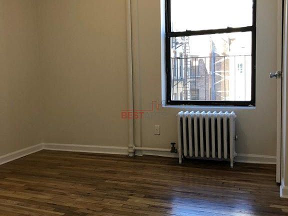 3rd image of 209 W 102nd St APT 5B