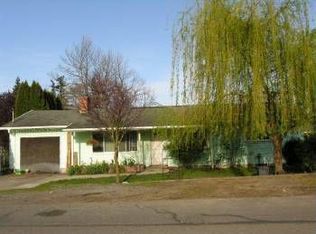 160 4th St, Fairview, OR 97024