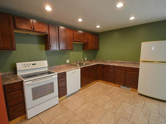5th image of 713 W Carlton Ave