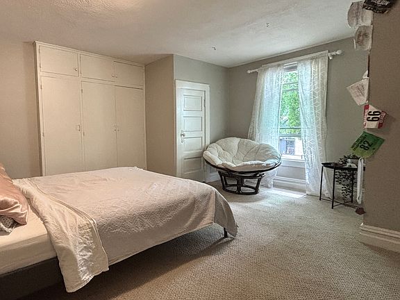 Upstairs bedroom #2