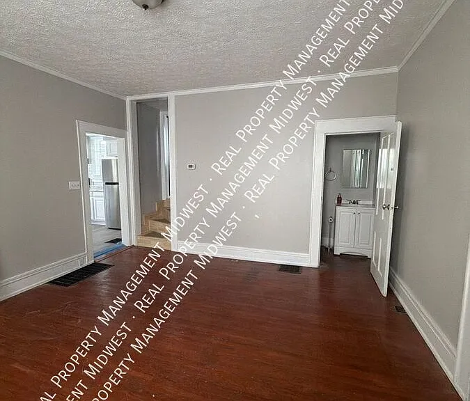 255 S 17th St — Photo 3