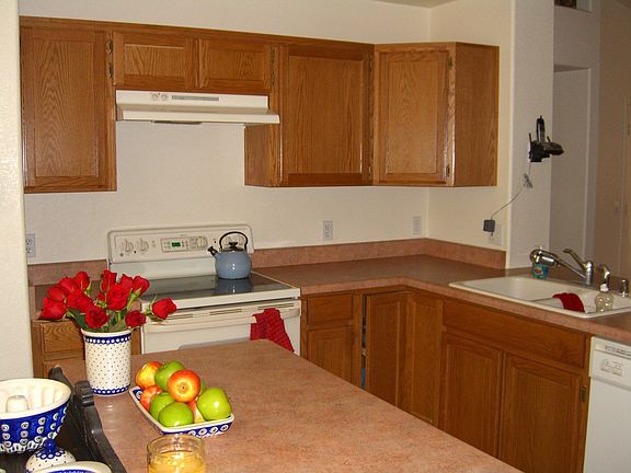 KITCHEN WITH ISLAND
