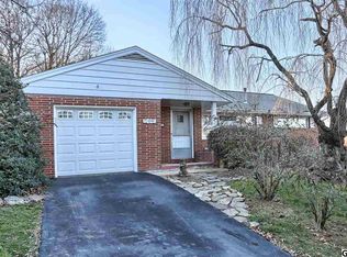 626 Davis Dr, New Cumberland, PA 17070