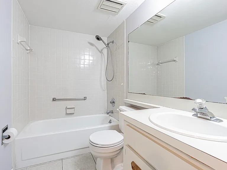 3345 Crystal Ct E #H — Photo 11