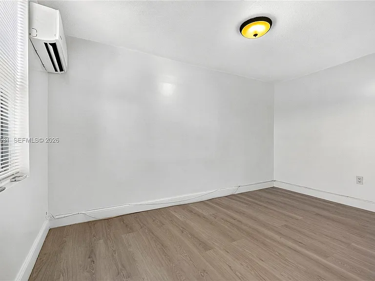 5800 Taylor St #1 — Photo 13