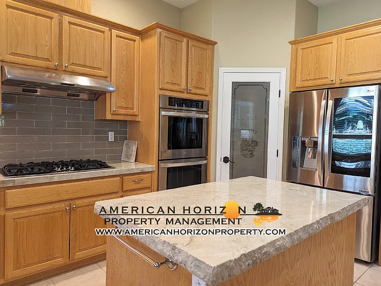 425 Crescent Dr — Photo 10