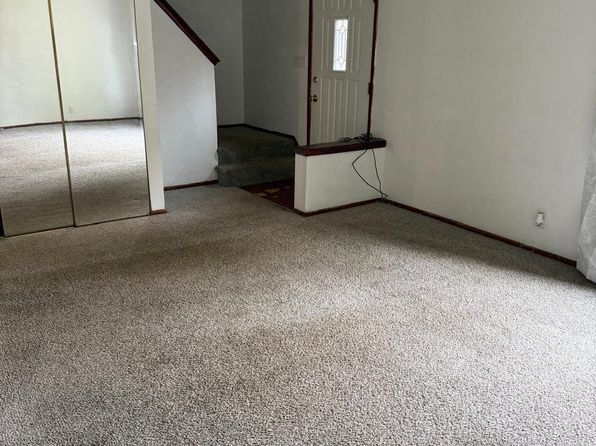 8120 W Beechwood Ave