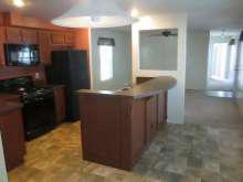 5th image of 4872 Eisenhower Dr