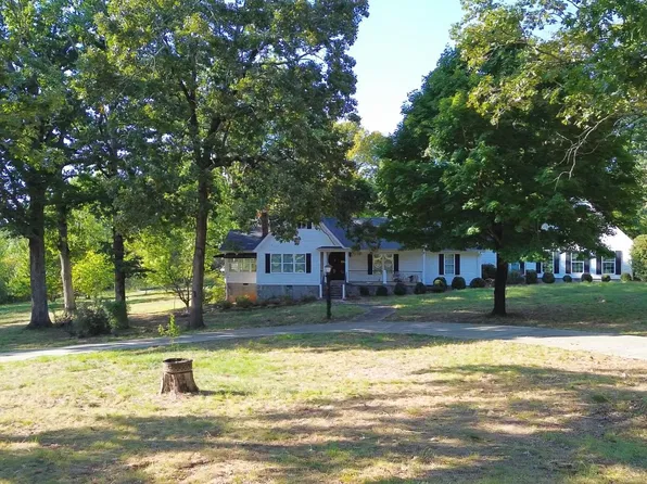 697 & 705 Abner Creek Rd, Greer, SC 29651