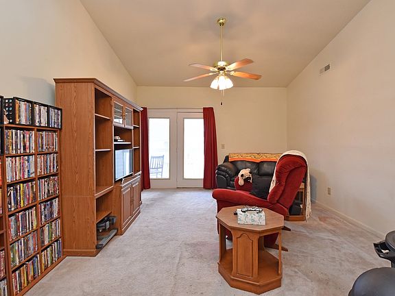 5th image of 10148 Carnation Ct APT 11