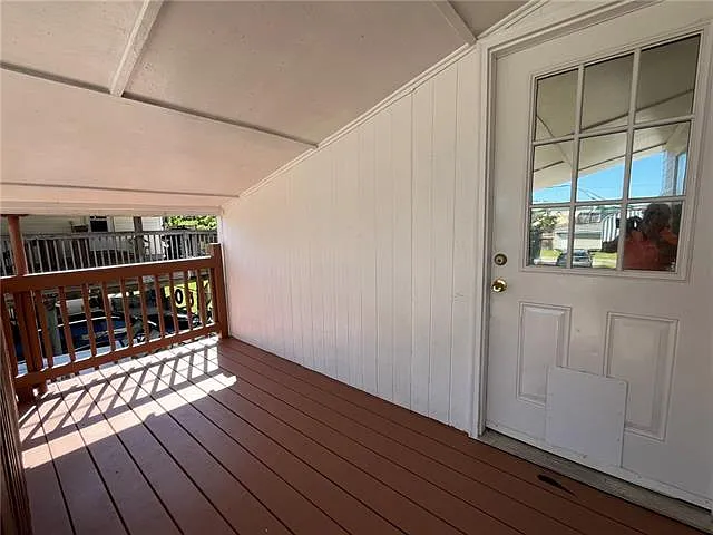 2 bed, 2.0 bath, 1300 sqft, $1,400 — Photo 2