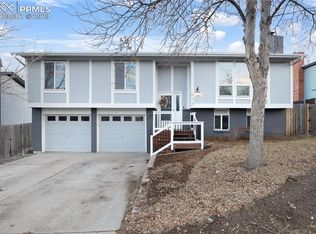 915 Valkenburg Dr, Colorado Springs, CO 80907