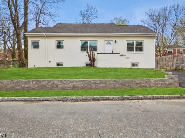 20 Edgar St, Summit City, NJ 07901