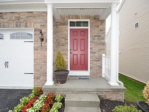 2nd image of 6101 Granville Ct