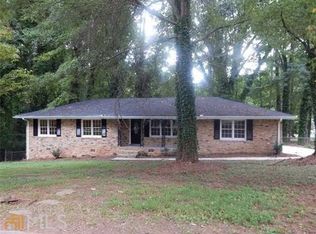 345 Derbyshire Dr, Stone Mountain, GA 30088