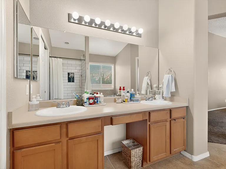 6916 Tree Line Ave NW — Photo 5