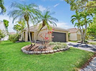 4454 Mahogany Ridge Dr, Fort Lauderdale, FL 33331