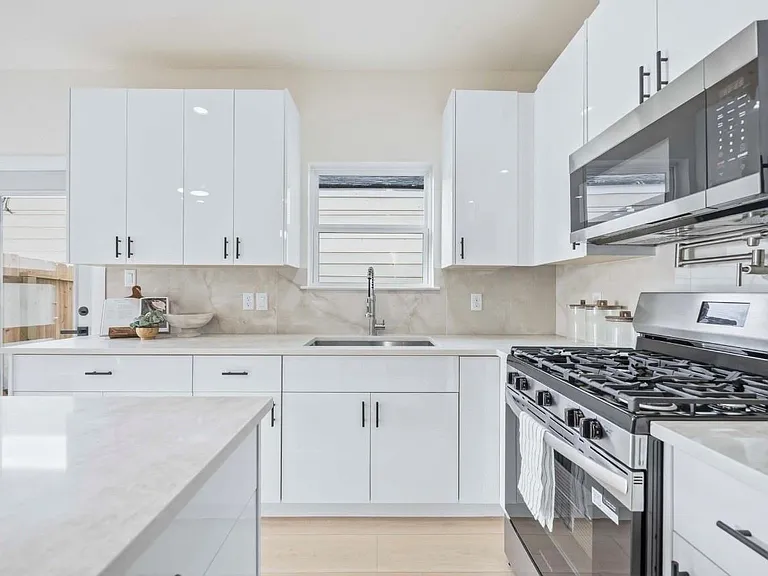 5313 Bacher — Photo 7