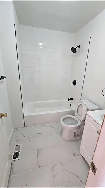 5 bed, 1700 sqft, $2,200 — Photo 4