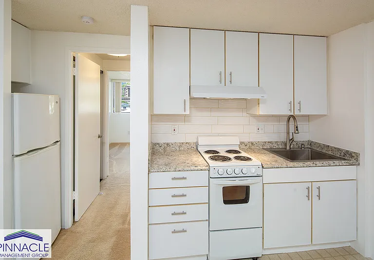 2860 Waialae Ave #302 — Photo 1