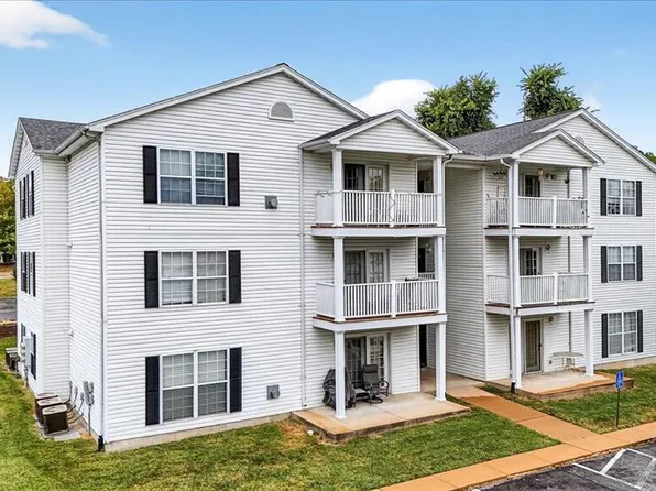 101 Towne Square Ct APT A, Eureka, MO 63025